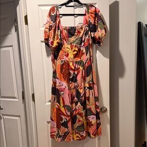 Tropical Print Puff Sleeve Midi Dress